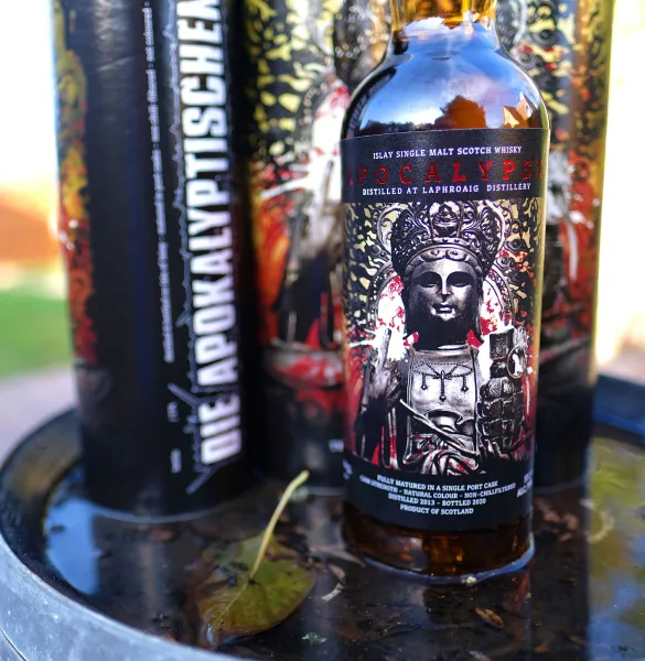 DIE APOKALYPTISCHEN REITER - Apocalypse - XXV Anniversary - 53,1 % -  0,7L - Laphroaig Port Wood